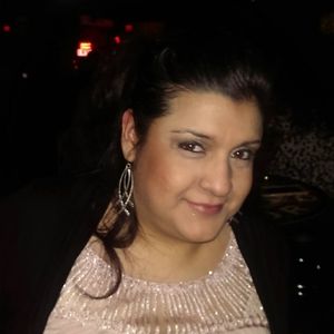 Meet your Posher, Elizabeth